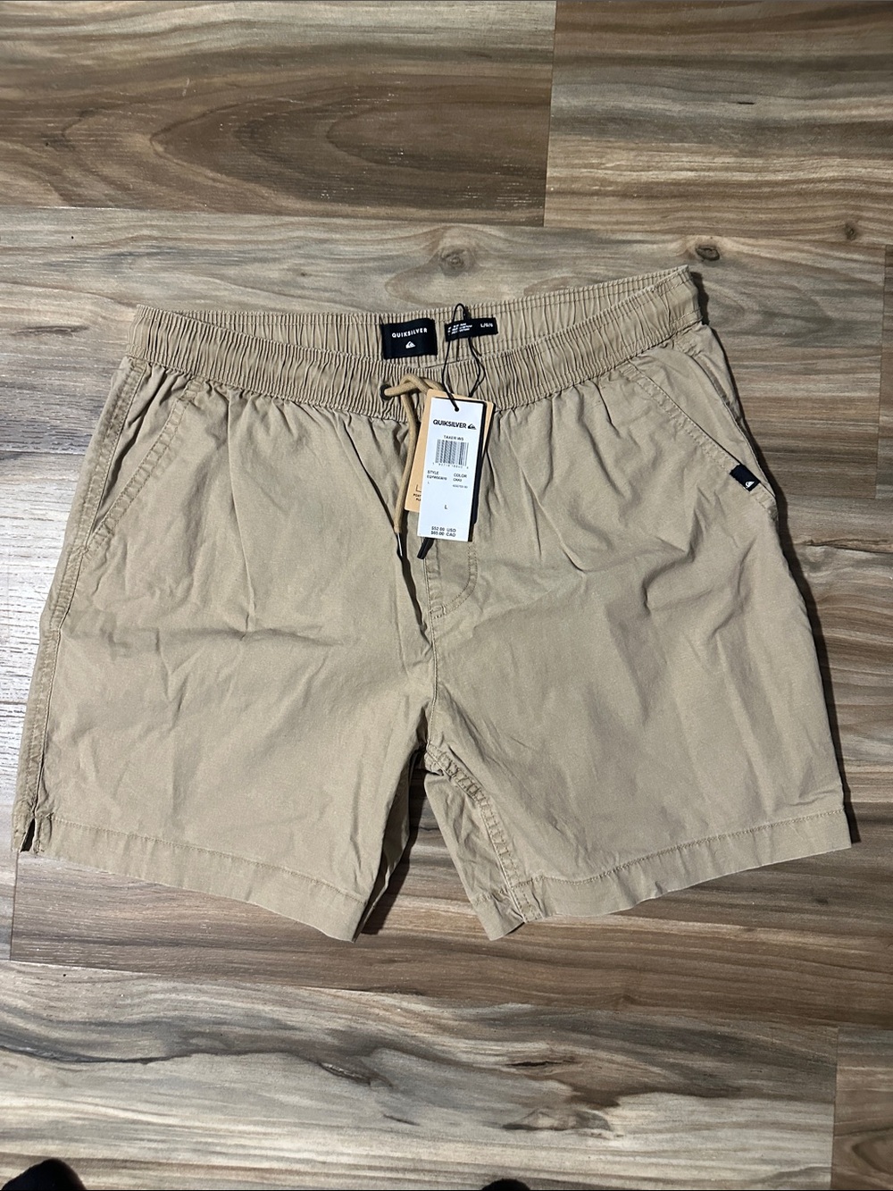 Quiksilver Men's Tan Elastic Waist Flat Front Shorts - L
